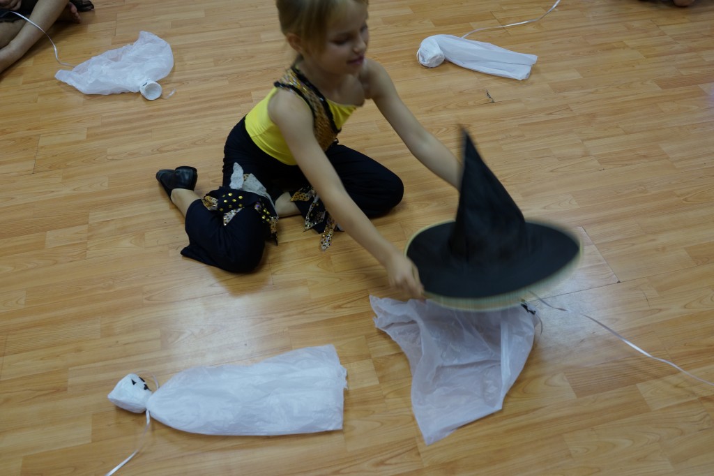 Halloween party games